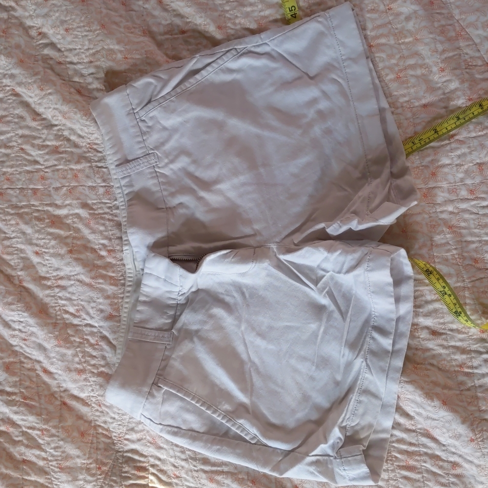 J crew 4.5 light grey, lightweight shorts